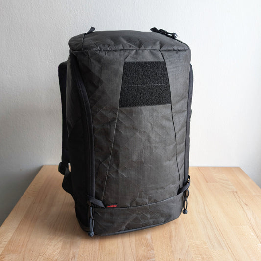 BUDDY 22 Neo ULTRA - Black/White + BLAZE 2 laptop sleeve