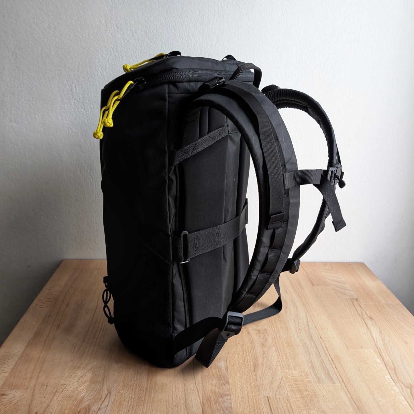 BUDDY 22 Neo - Black/Navy blue/Yellow + BLAZE 2 laptop sleeve + MUTE Velcro cover