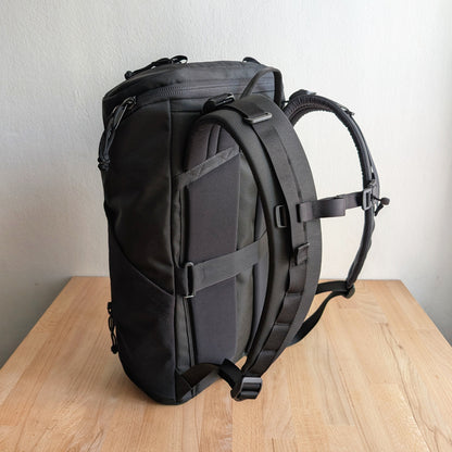 BUDDY 22 Neo - Black/Navy blue/Hot lime + BLAZE 2 laptop sleeve