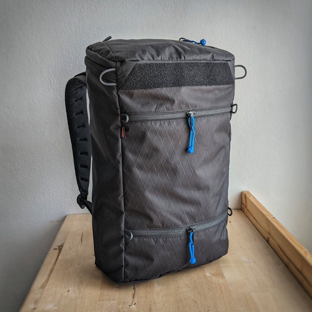 BARREL 30 - durable top loading backpack